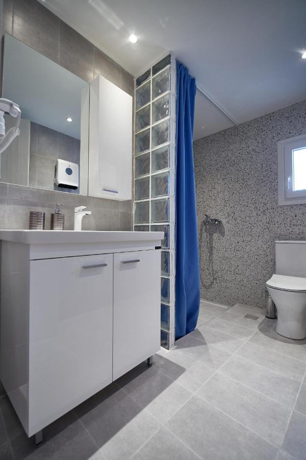 Spacious And Cozy In Apartment *