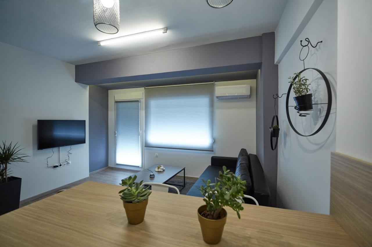 Spacious And Cozy In Thessaloniki