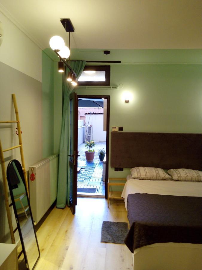 Agias Sofias Square Stunning Apartment *