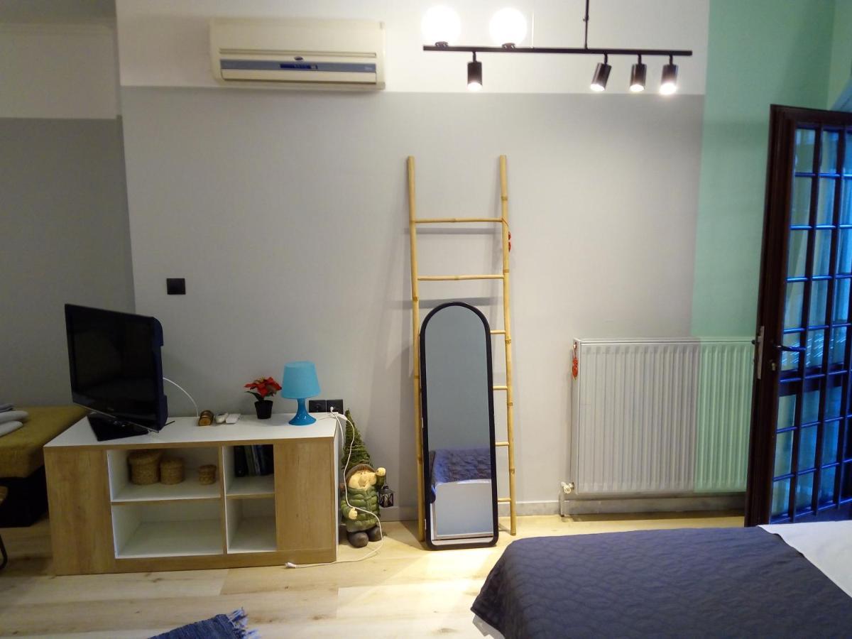 Apartment Agias Sofias Square Stunning