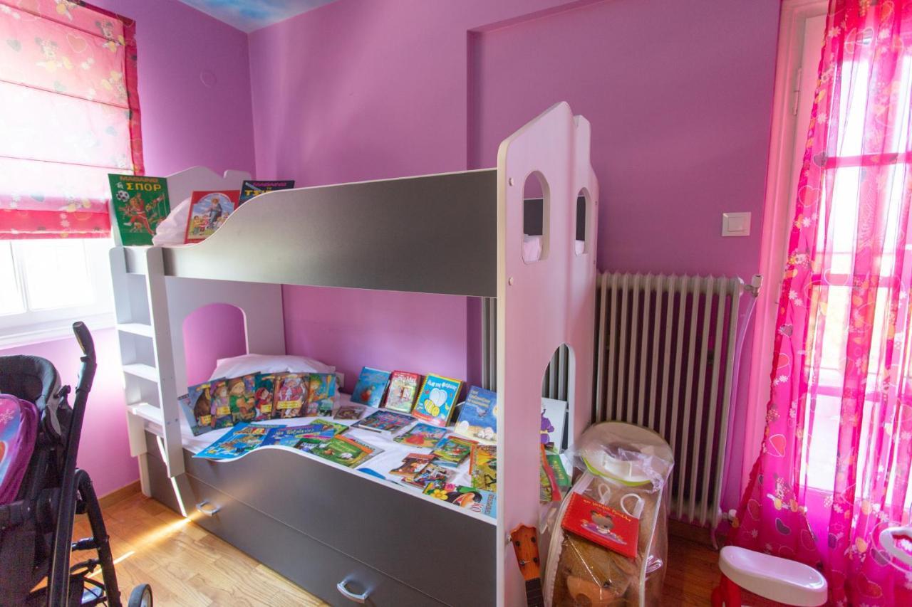 τraditional Fully Detached On A Luxurious Hillock Of With Its Own Garden Also For Family & Wedding Gatherings For 10 To 25 People Only 15 Minutes From Airport *