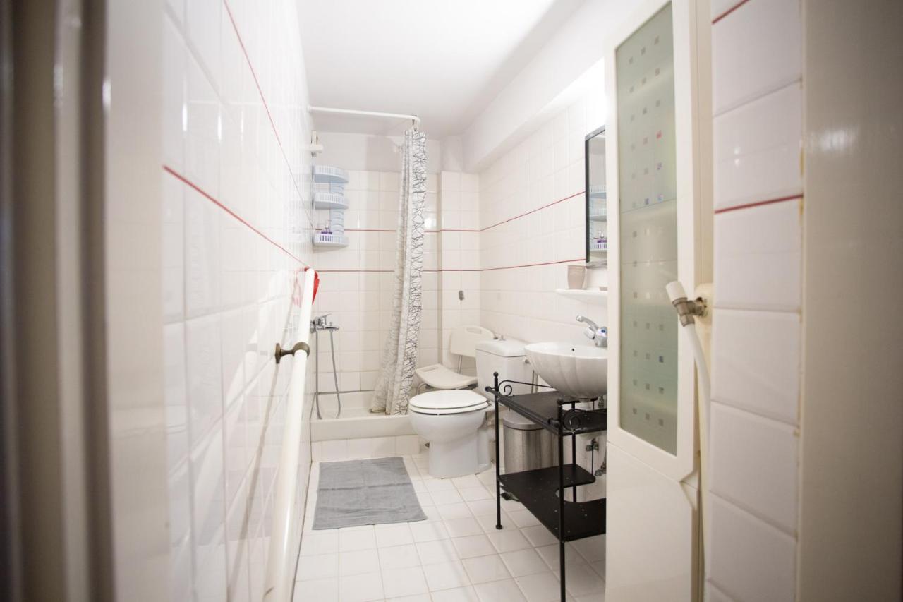 Traditional With Garden, Also For Gatherings ,15 Minutes From Airport