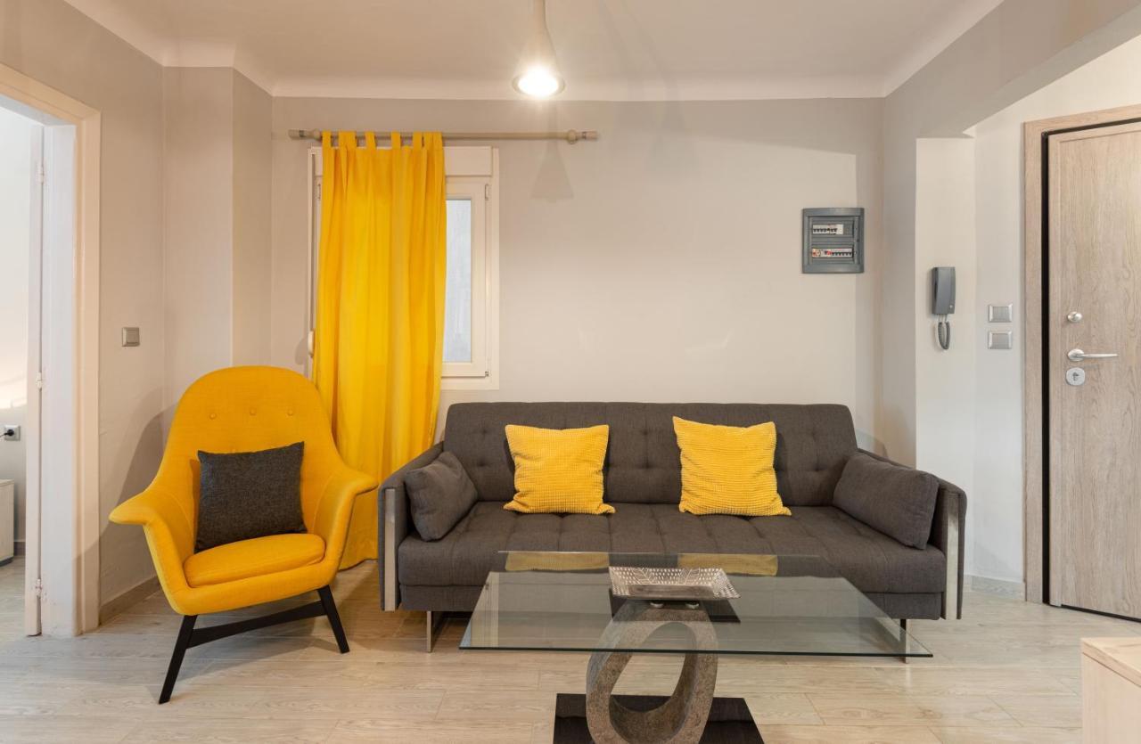 With Garden Apartment *