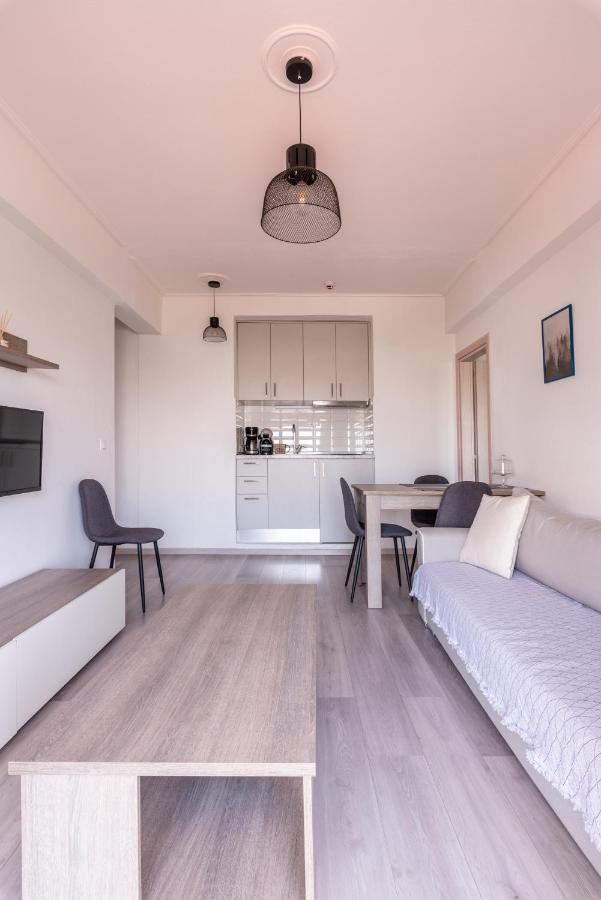 Minimalist W/ View Thessaloníki