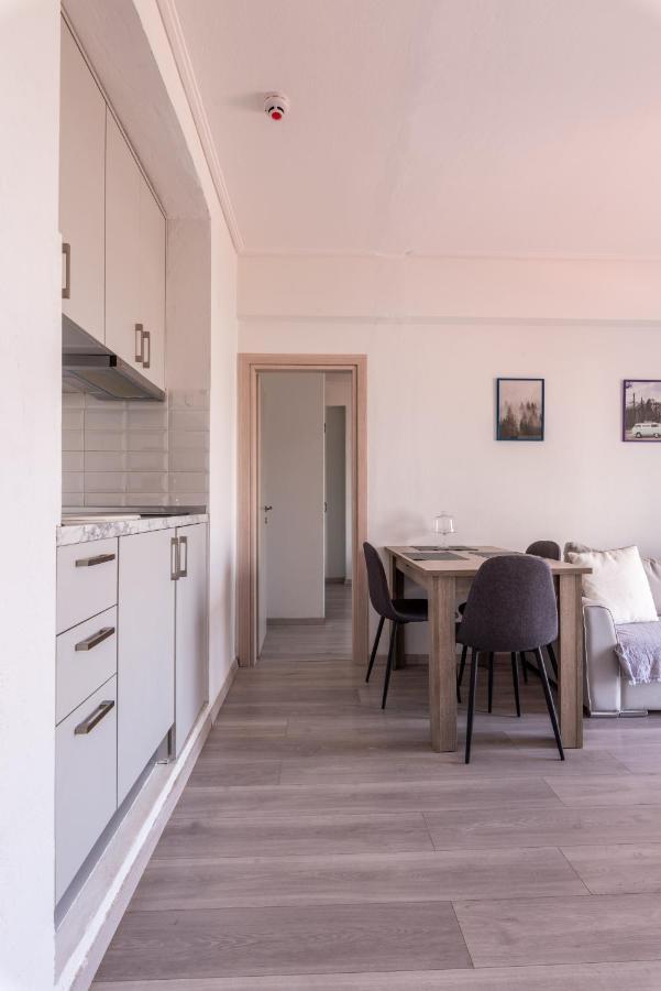 Minimalist W/ View Apartment *