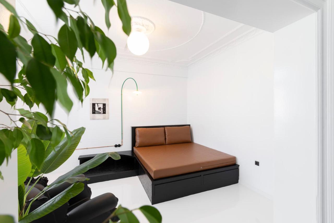 Trilogy Black Apartment Thessaloniki