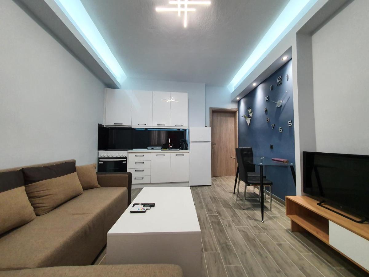 Athonos Apartment *