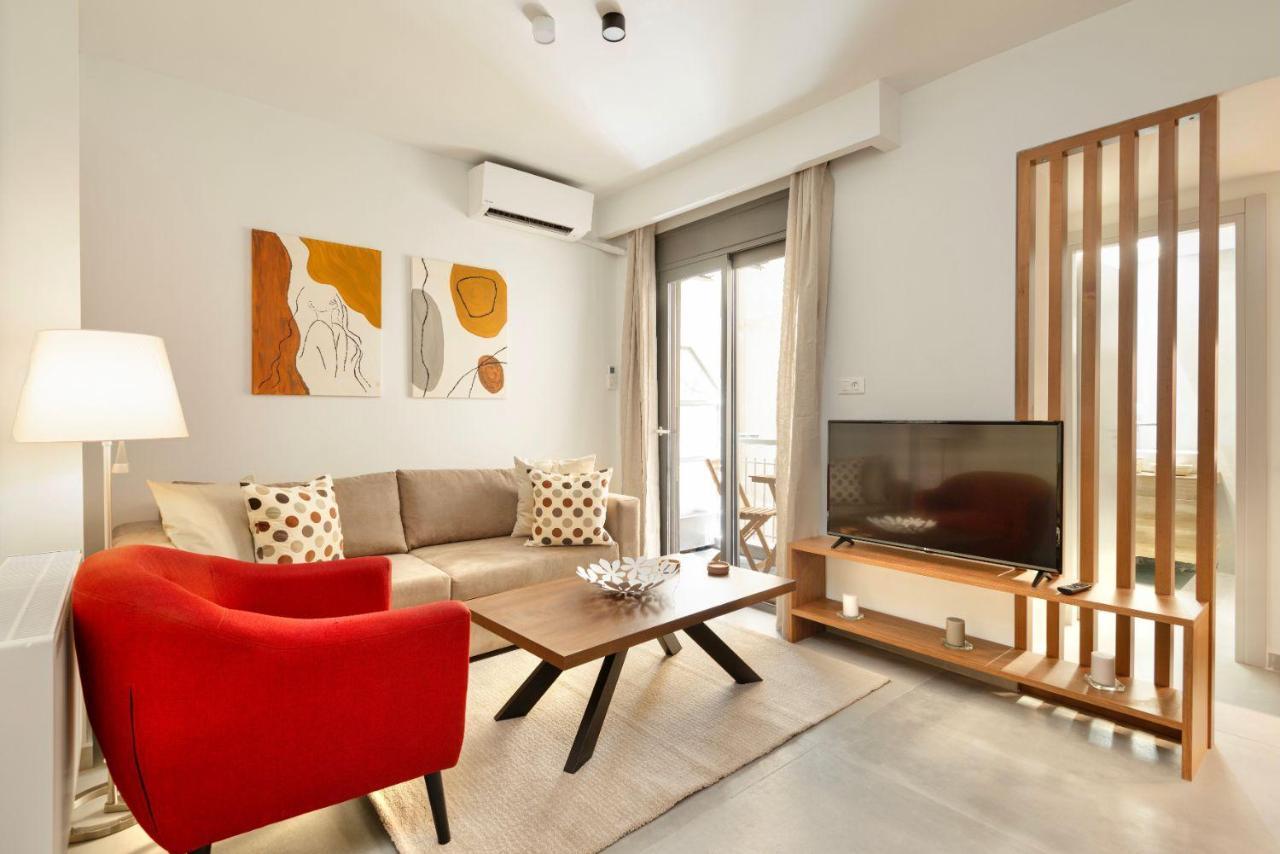 #heart And Soul Apts By Halu!
