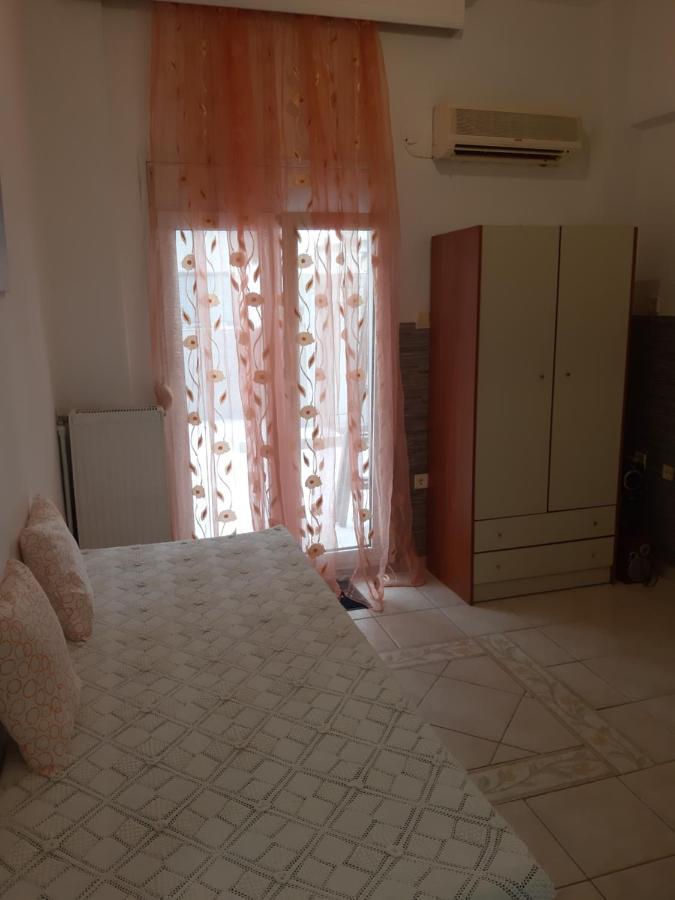 Center Town Studiaki Apartment *
