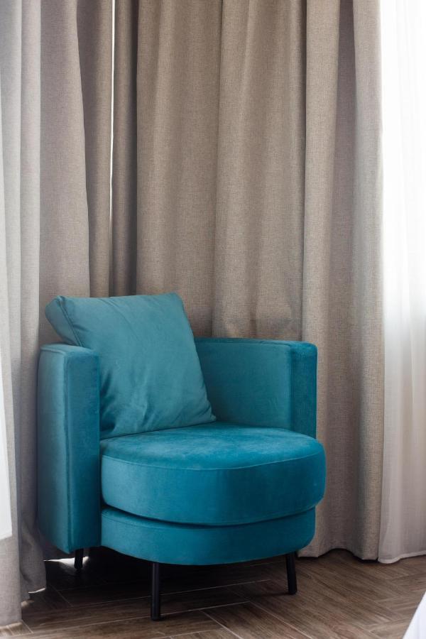 Leone Apartment