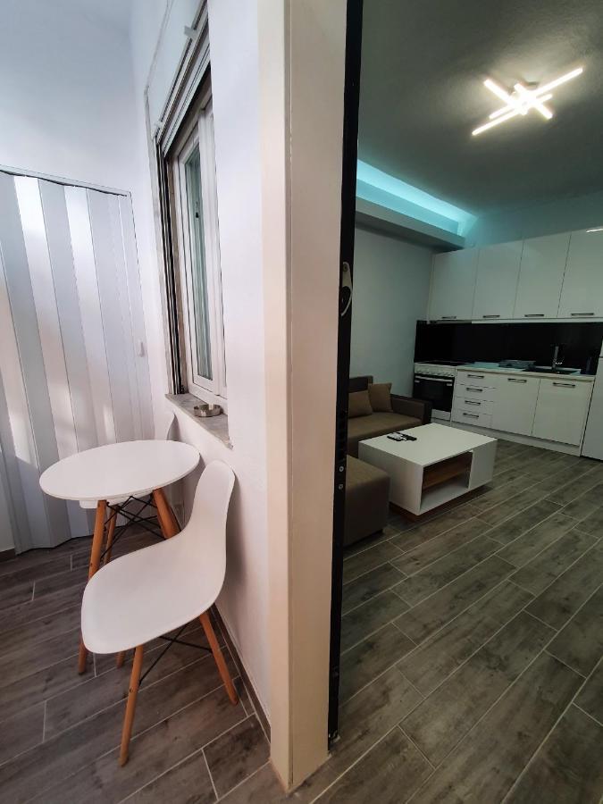 Athonos Apartment