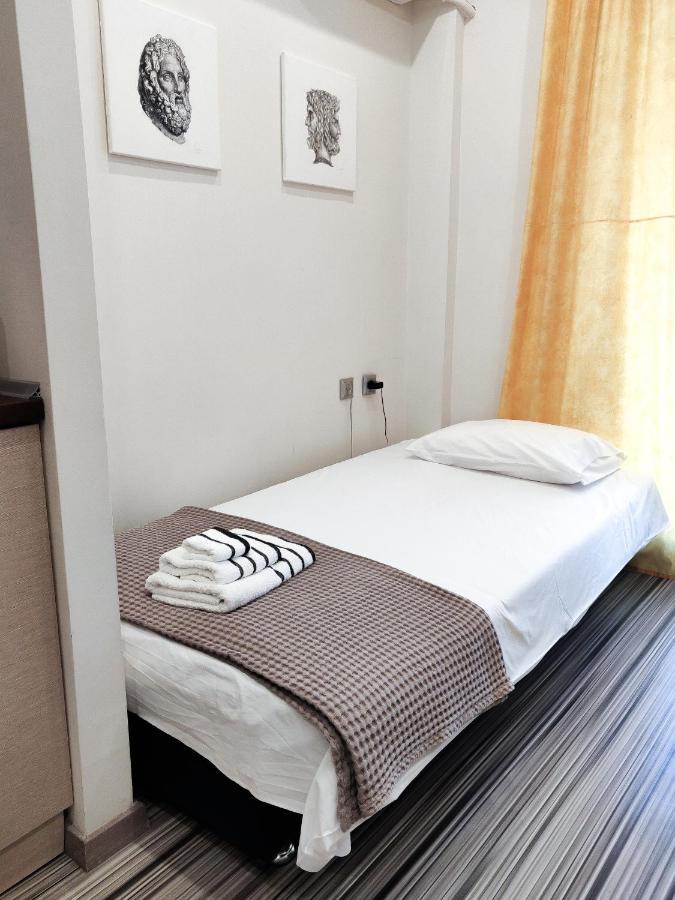 Luxury With King-sized Bed *