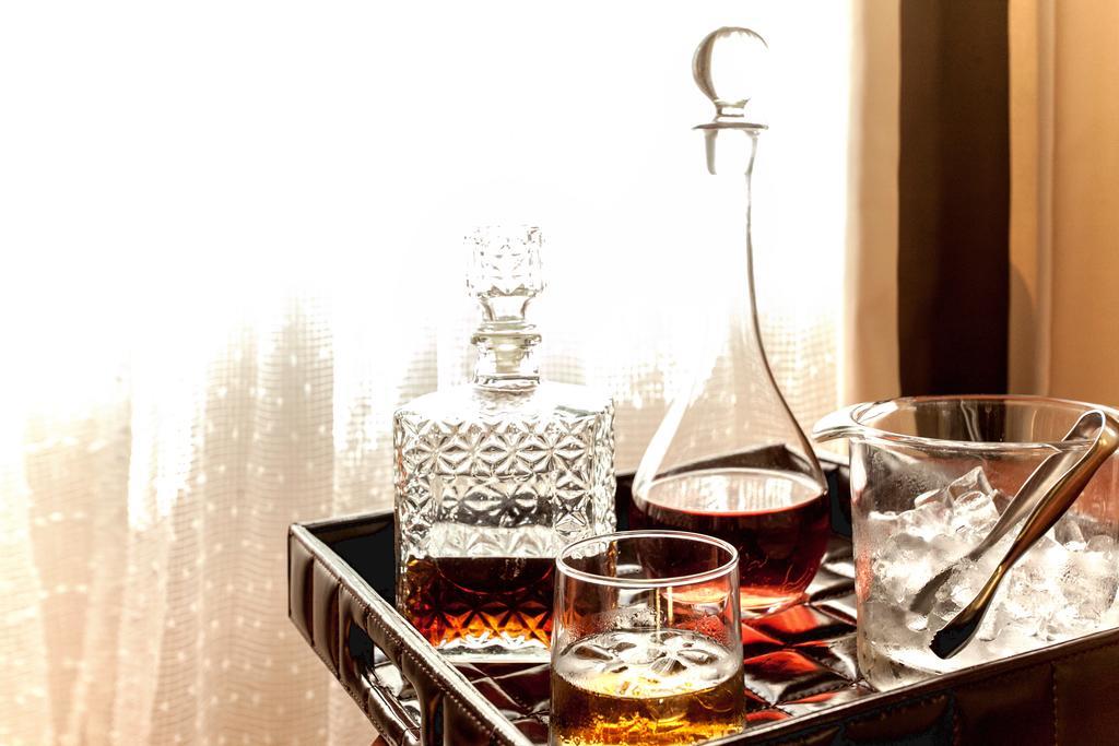Diamond Suites, Philian And Apartment