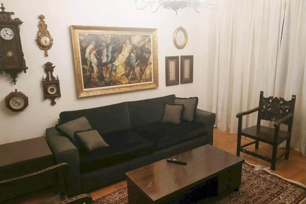 Căn hộ Absolutely Central Luxury *
