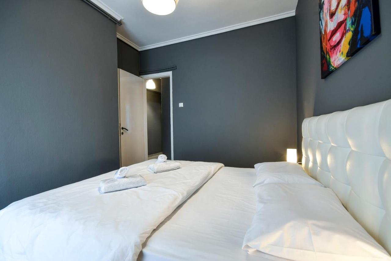 Apartment Center *