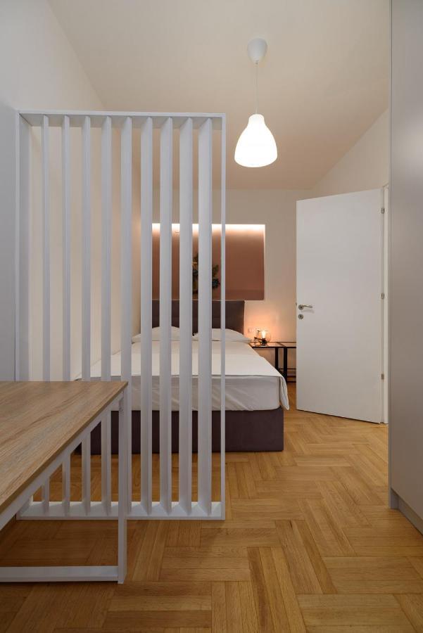 Blu & Marrone Suites-parking Included *