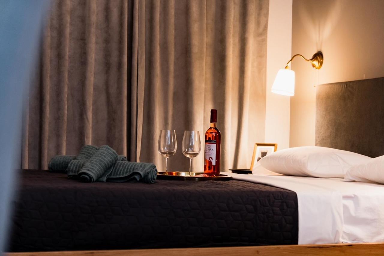 Glam Boutique - Heart Apartment Thessaloniki