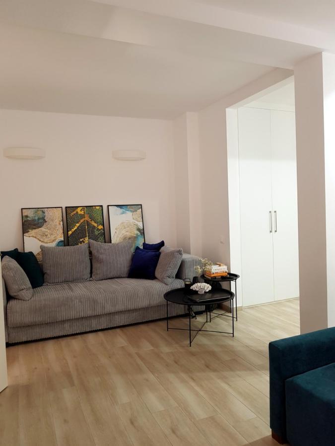 Ivory Lane Center Luxury Selanik