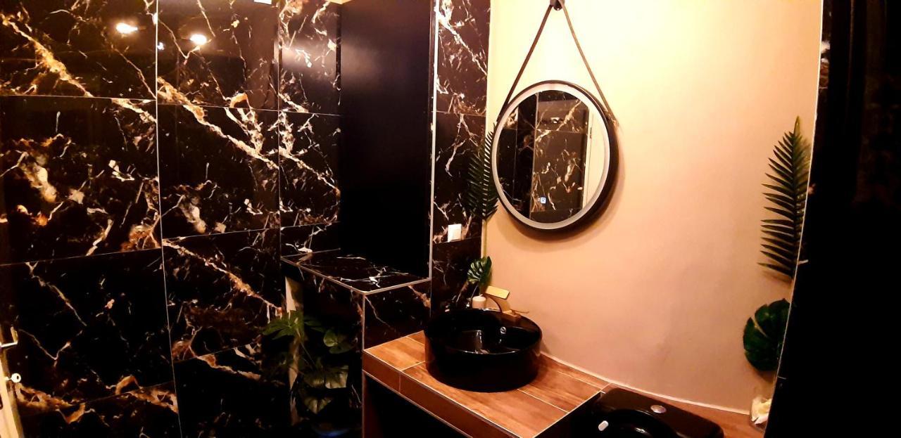 Appartement 77 νικη *