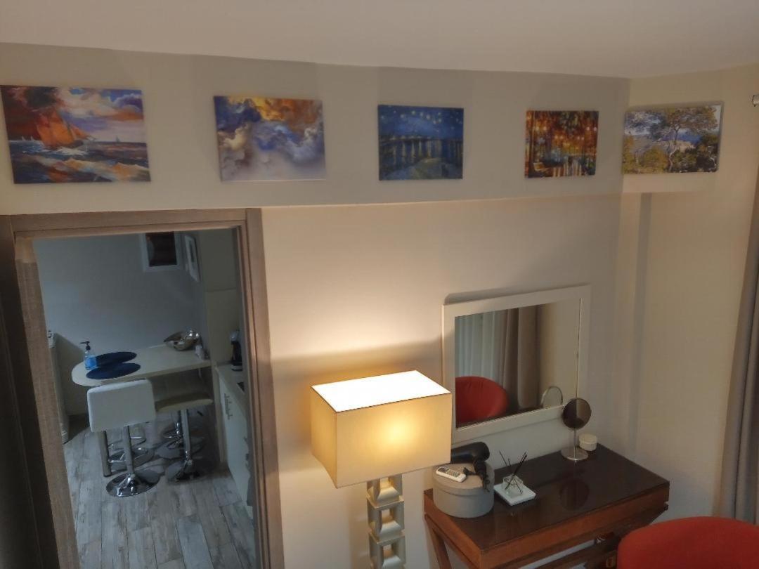 Waterfront Luxury Sea View Apartment Thessaloniki