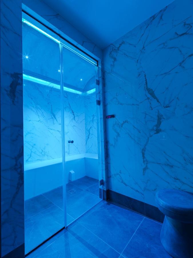 Hotel No 15 Ermou 5*