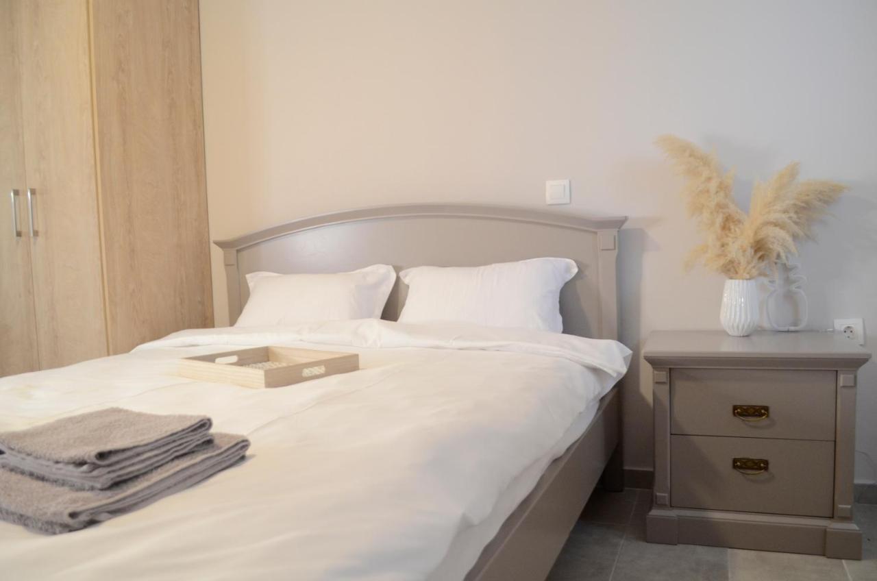 Ermou Street Apartment *