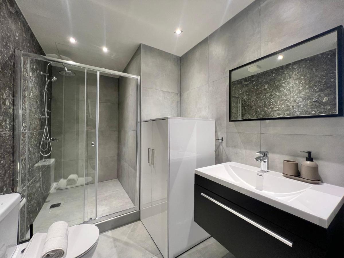 Apartment Aura F24 By Halu! - Vibrant Neighbourhood