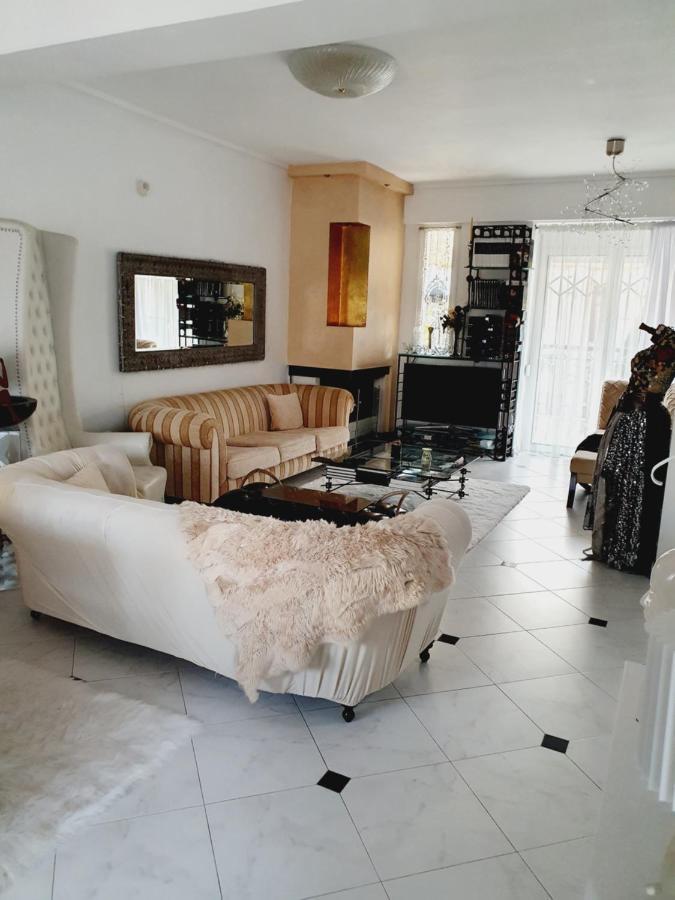 Villa Cheerful Residential Thessaloniki