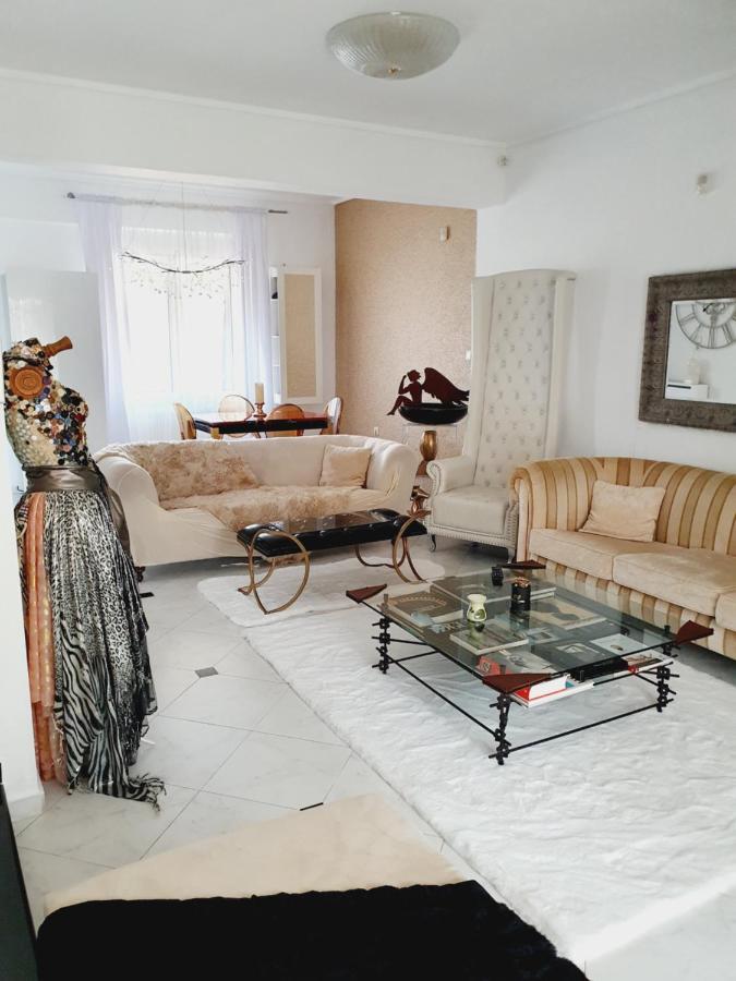 Villa Cheerful Residential