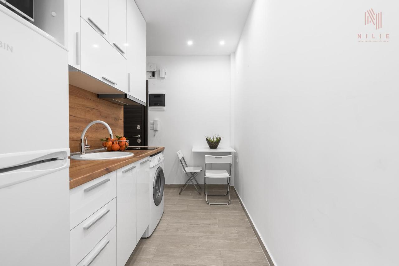 Twins, Nilie Hospitality Mgmt Apartment