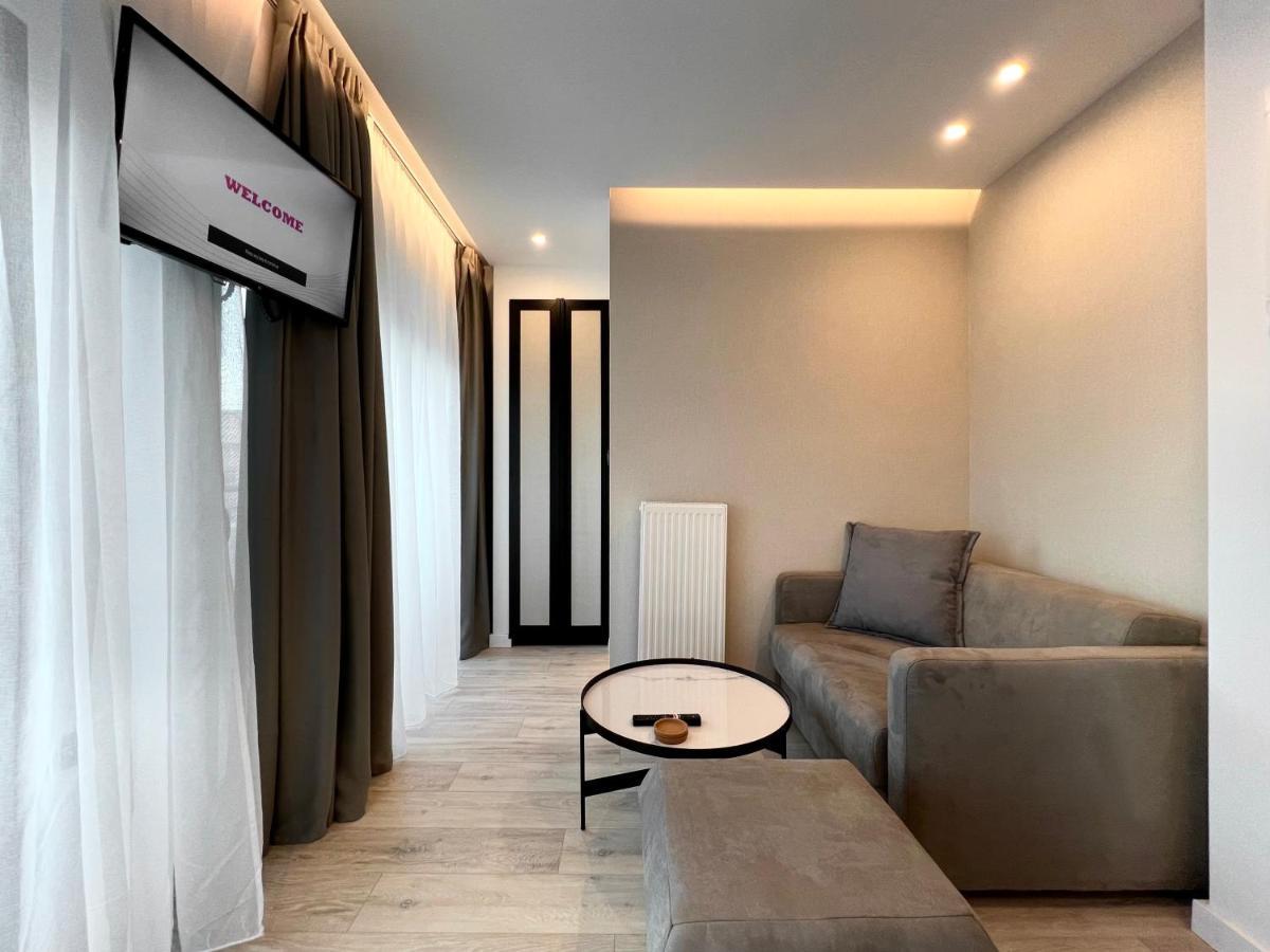 Icon Urban Living Aparthotel 3*