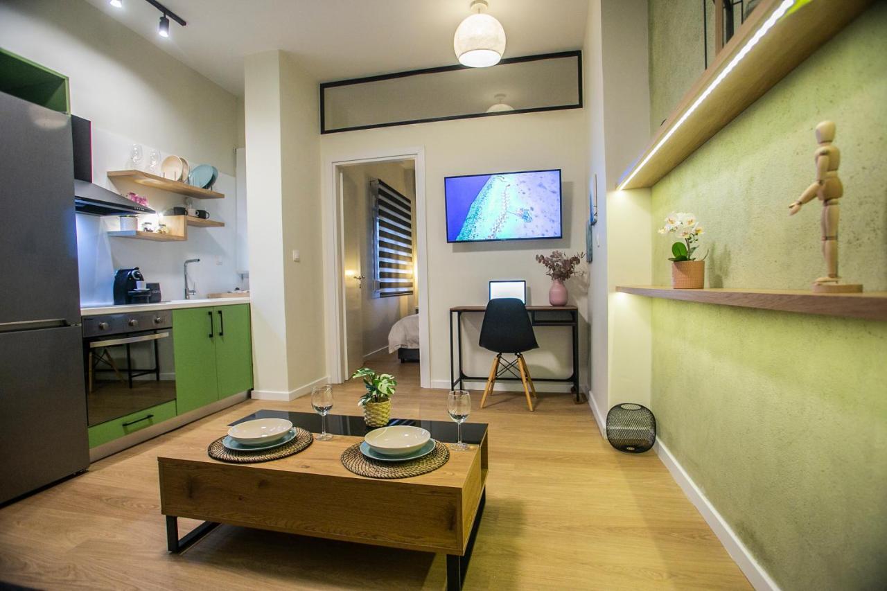 Super Fresh 1 Bedroom Lux *