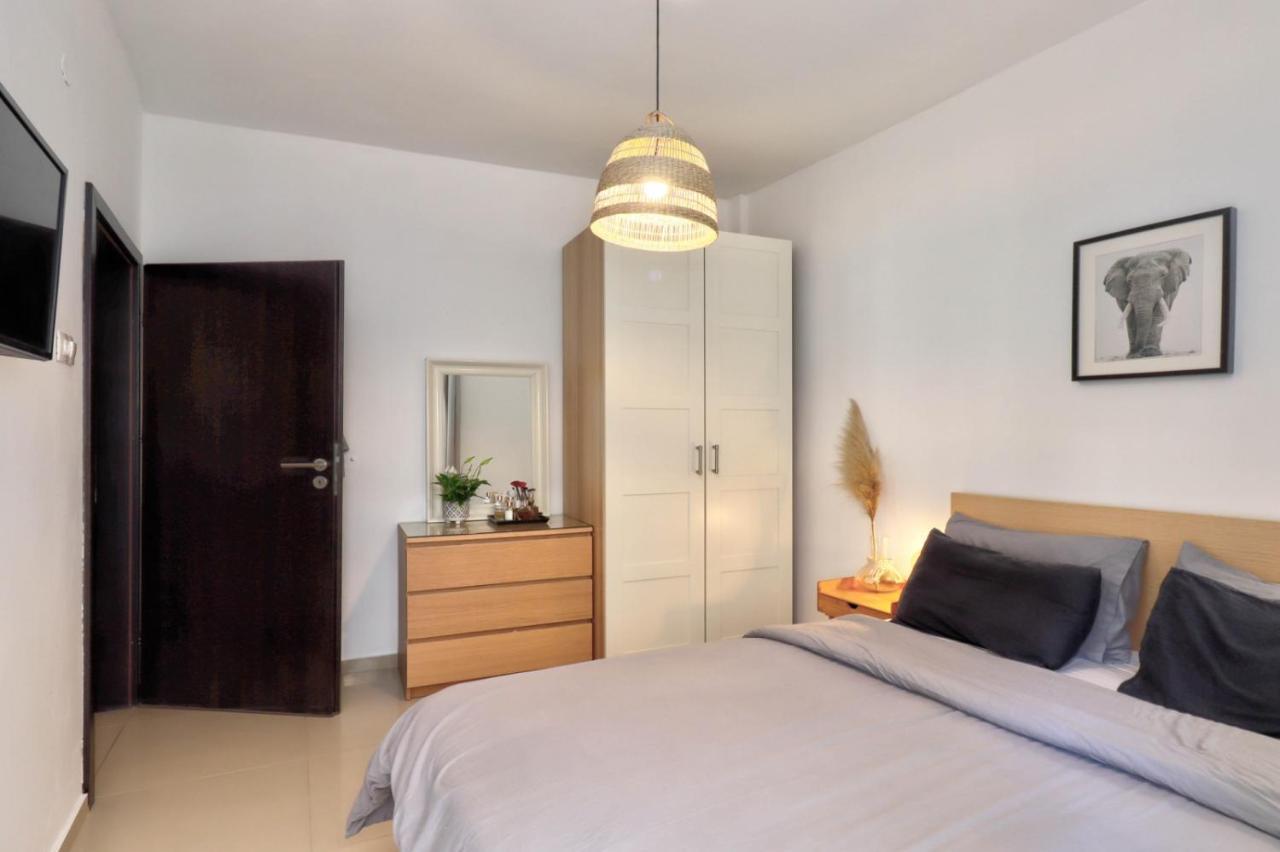 Happy Traveller - Luxury, Free Parking *