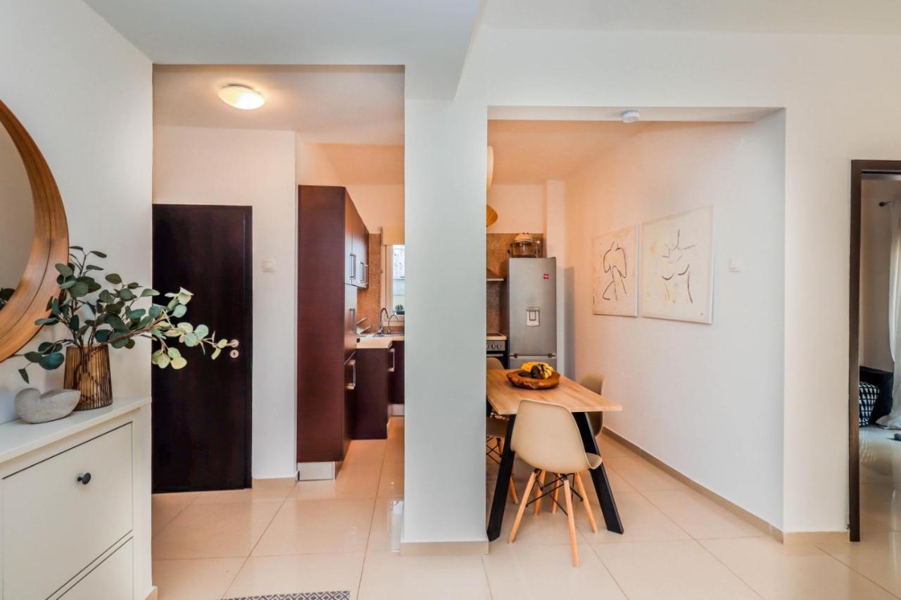 Happy Traveller - Luxury, Free Parking Apartment Thessaloniki