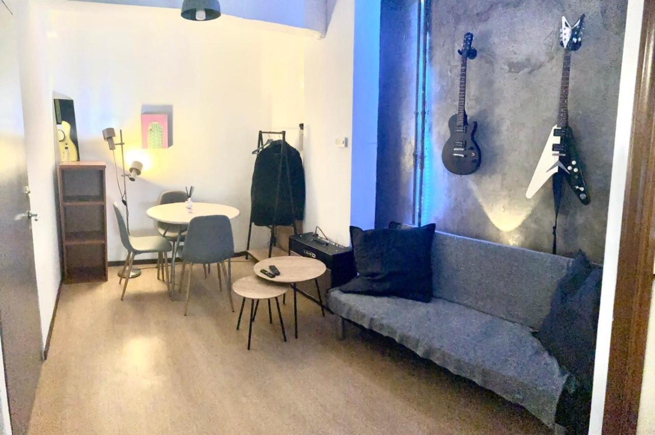 αpartment In The Heart Of The Apartment *