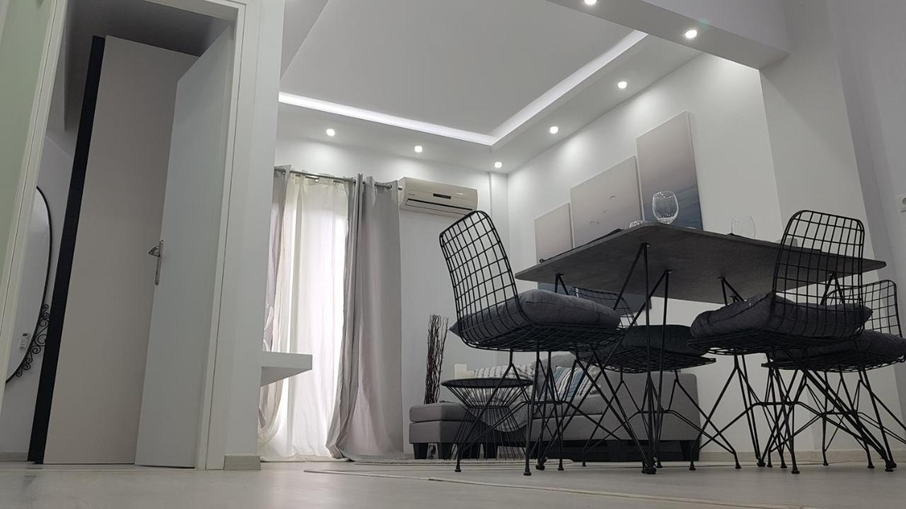 Konstantinos's Luxury Apartment *