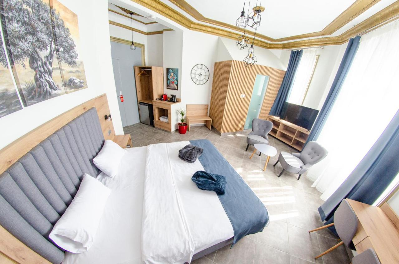 Nea Metropolis 3*