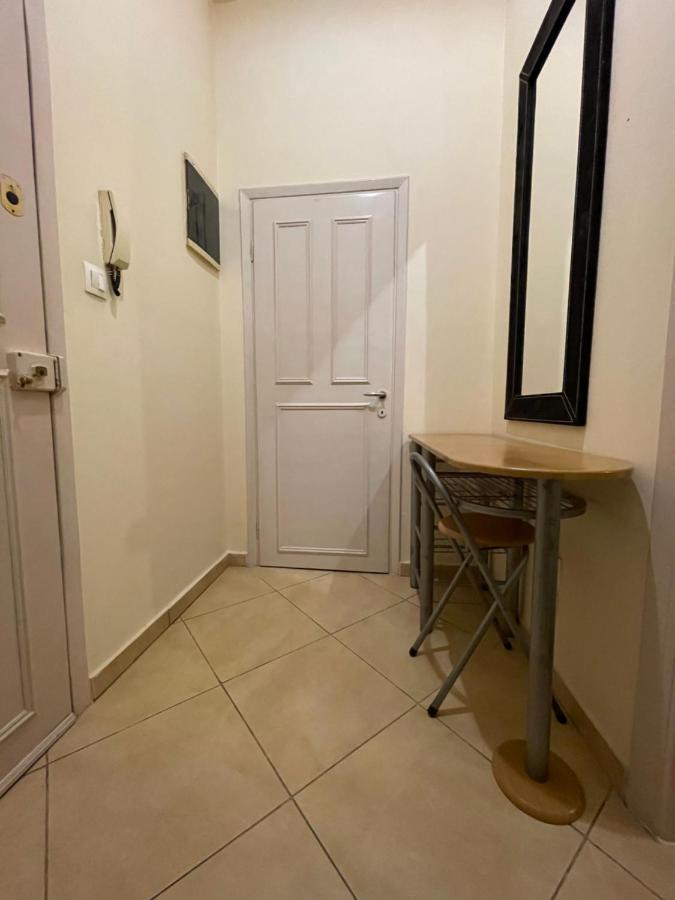 Apartment At The Heart Of *