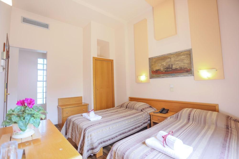 Hotel Aegeon 3*