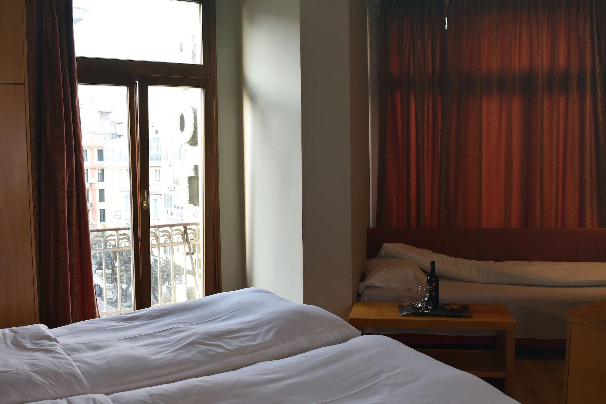 Le Palace Hotel 3*