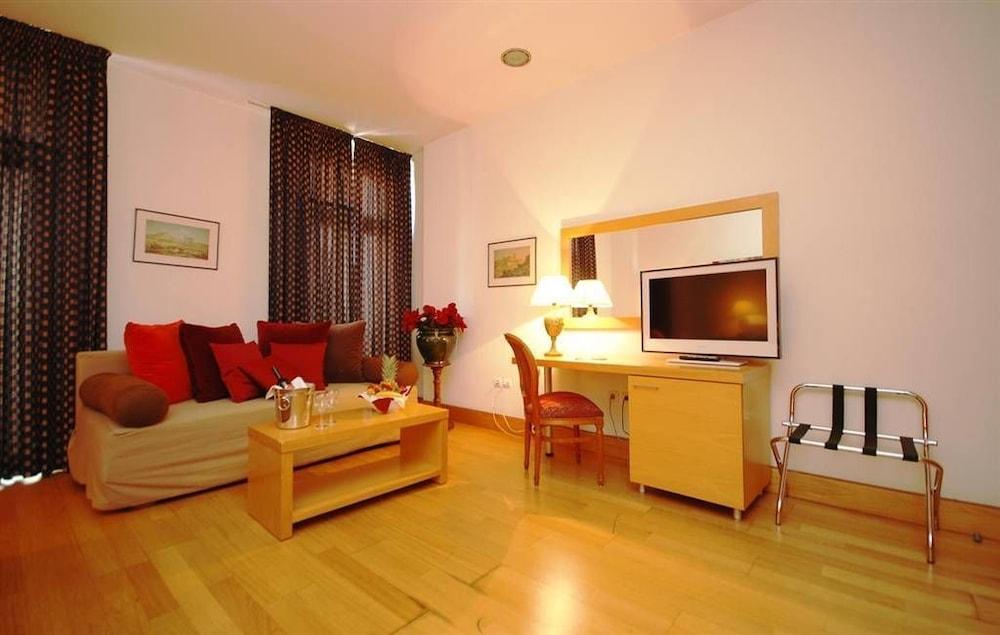 Le Palace 3*
