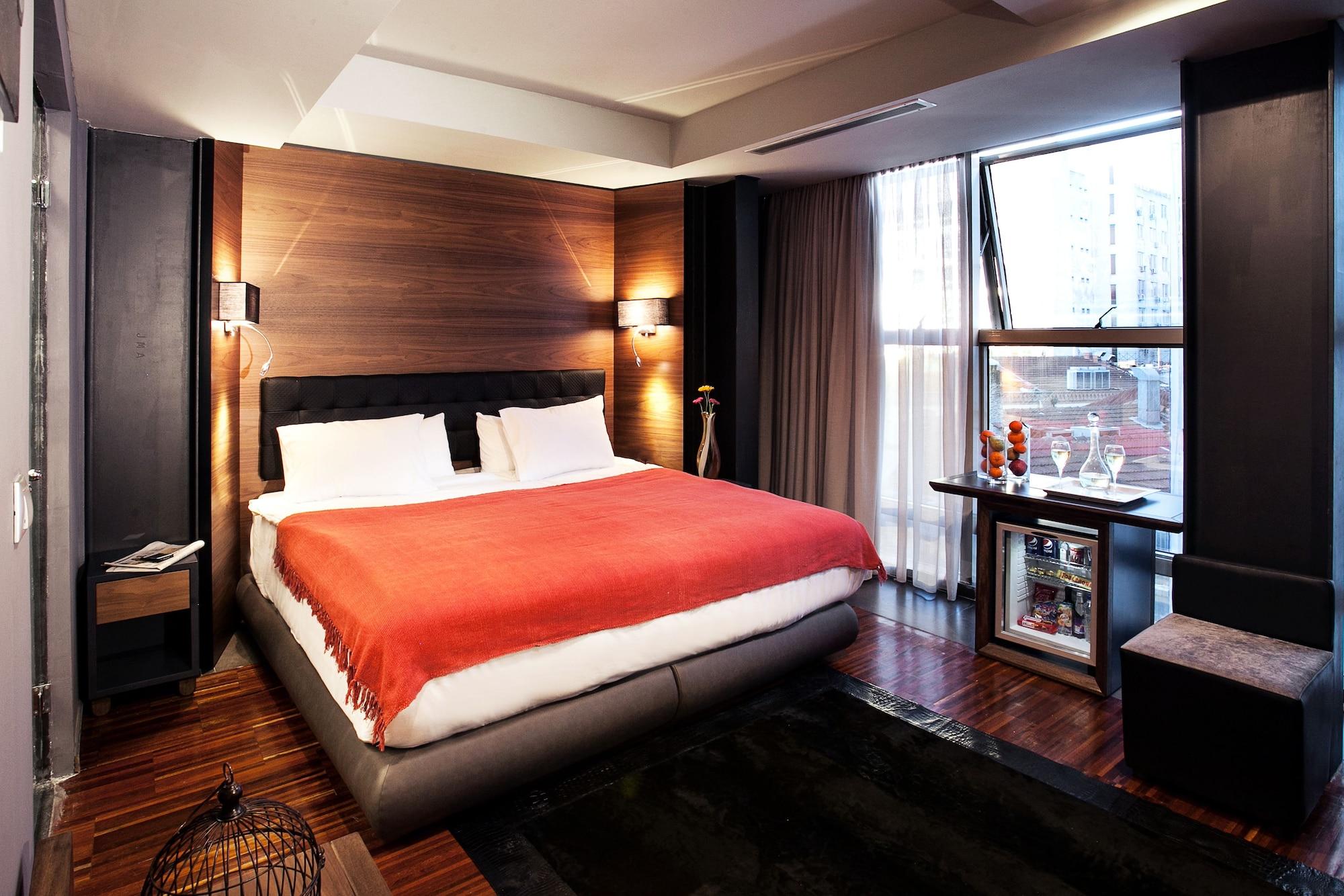 Diamond Suites, Philian And Thessaloniki