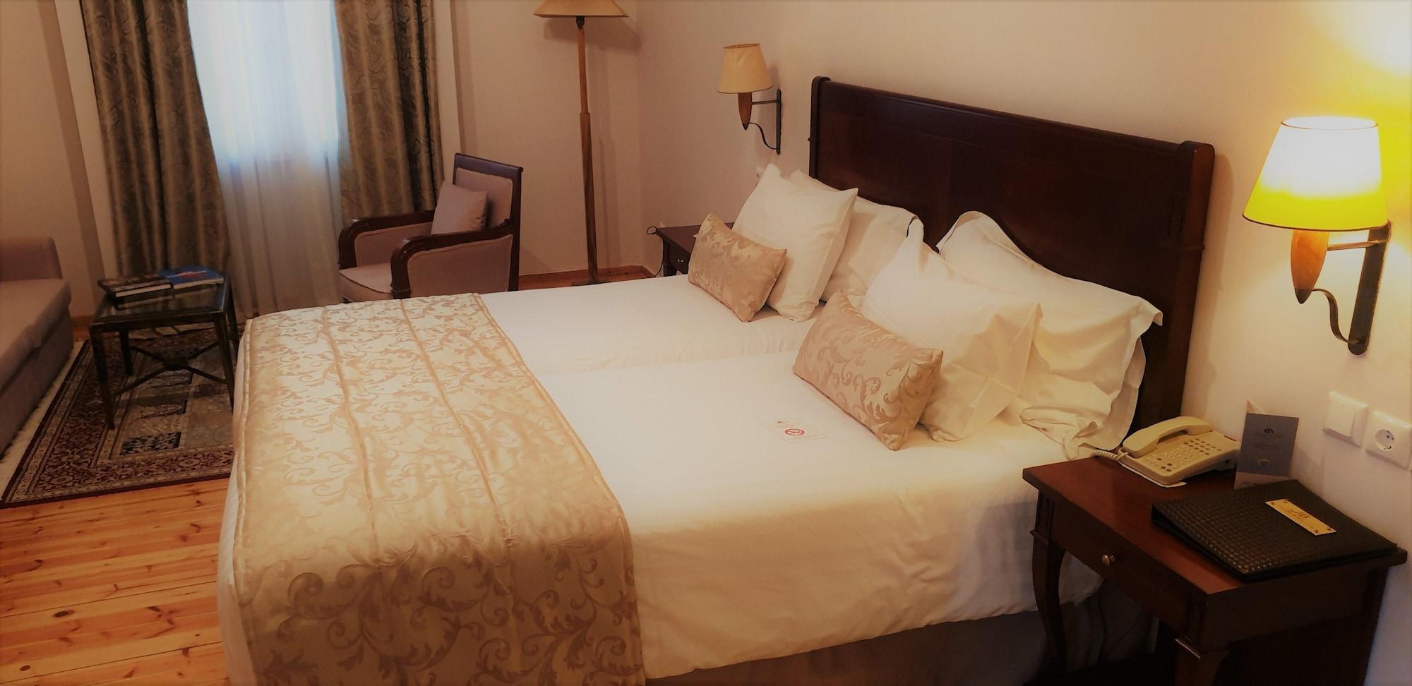 Hotel Capsis Bristol Boutique 5*