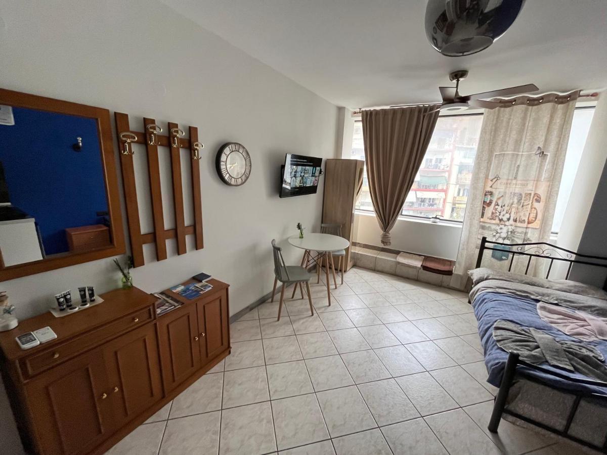 Jordans 3 Apartment *