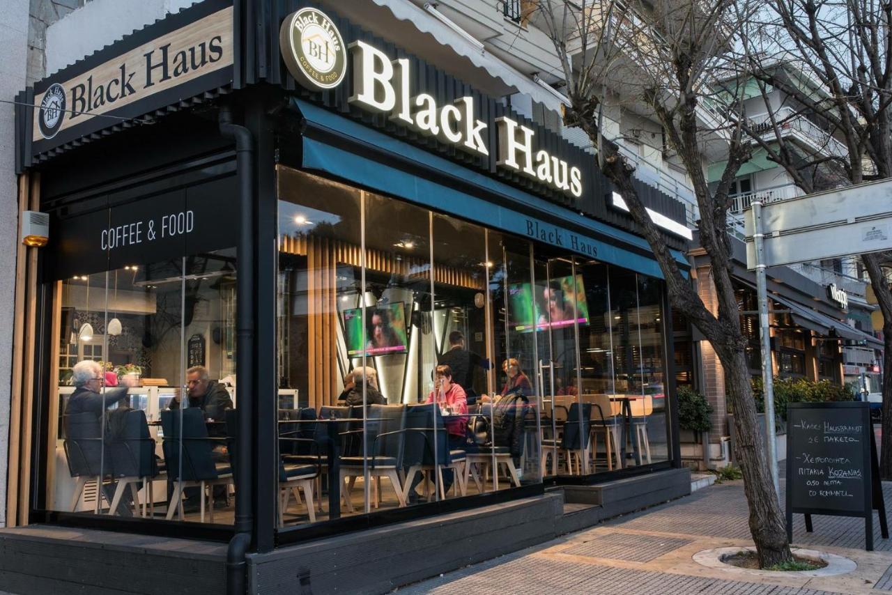 Blackhaus Young Mini Apartment *