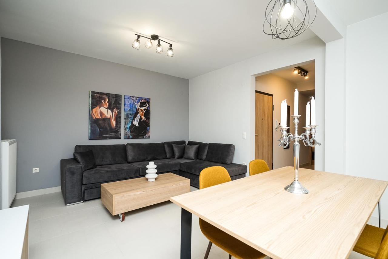 Castle Of Beauty In Apartment *