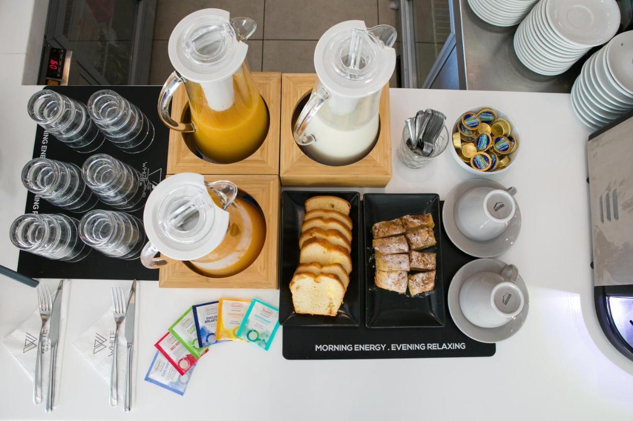Bed & Breakfast White 9 2*