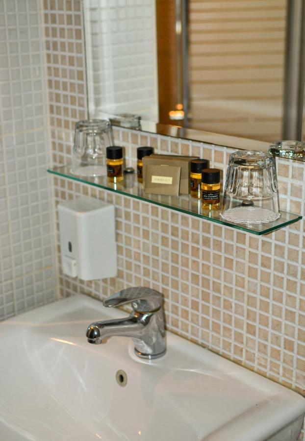 Rentrooms 3*