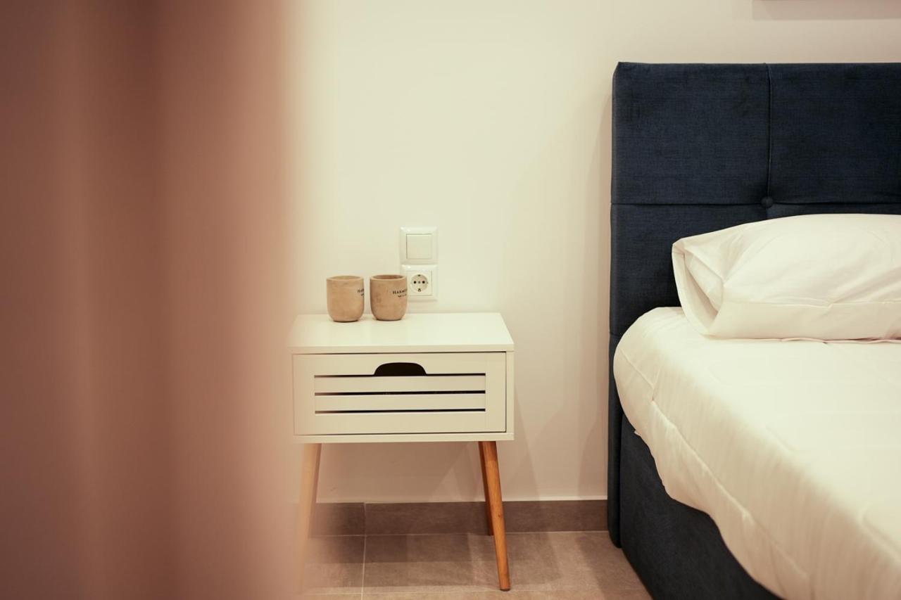 Apartment Philosophy Of Sofoclis *