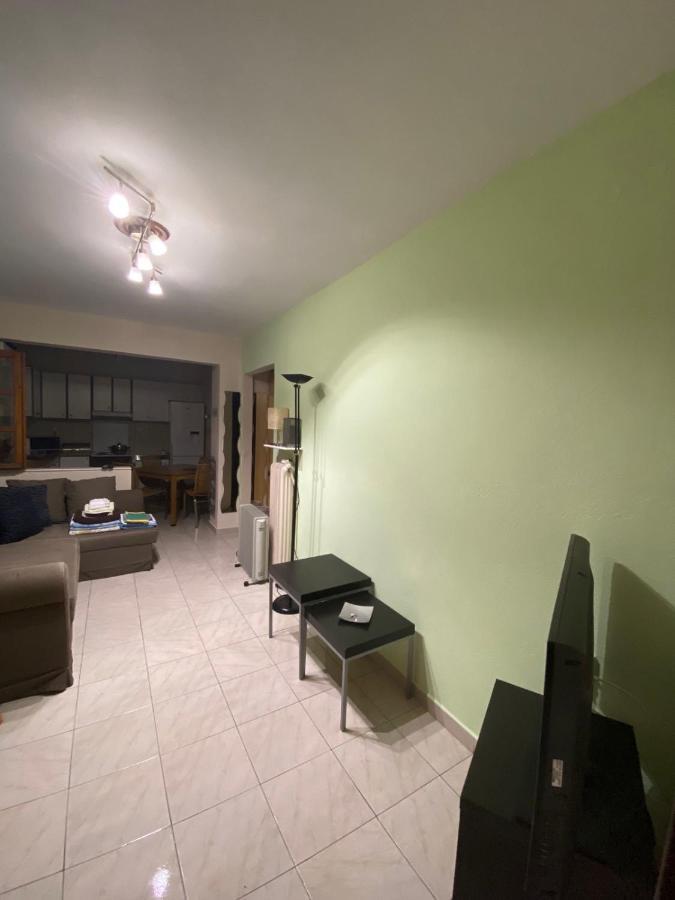 Apartment Ano Poli With Yard